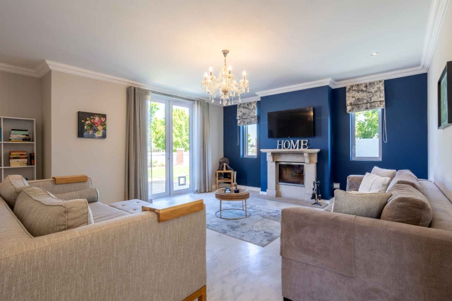 4 Bedroom Property for Sale in Val De Vie Estate Western Cape